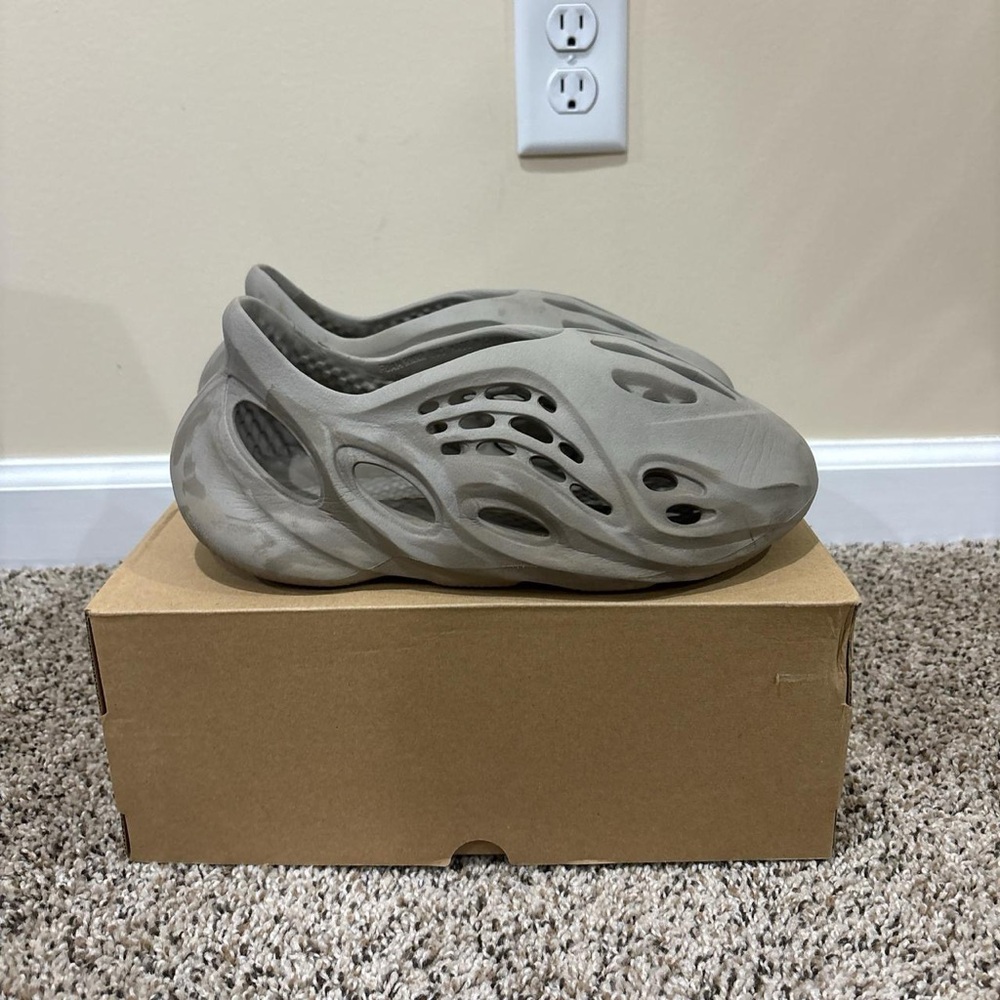 Yeezy Foamrunner Stone Gray